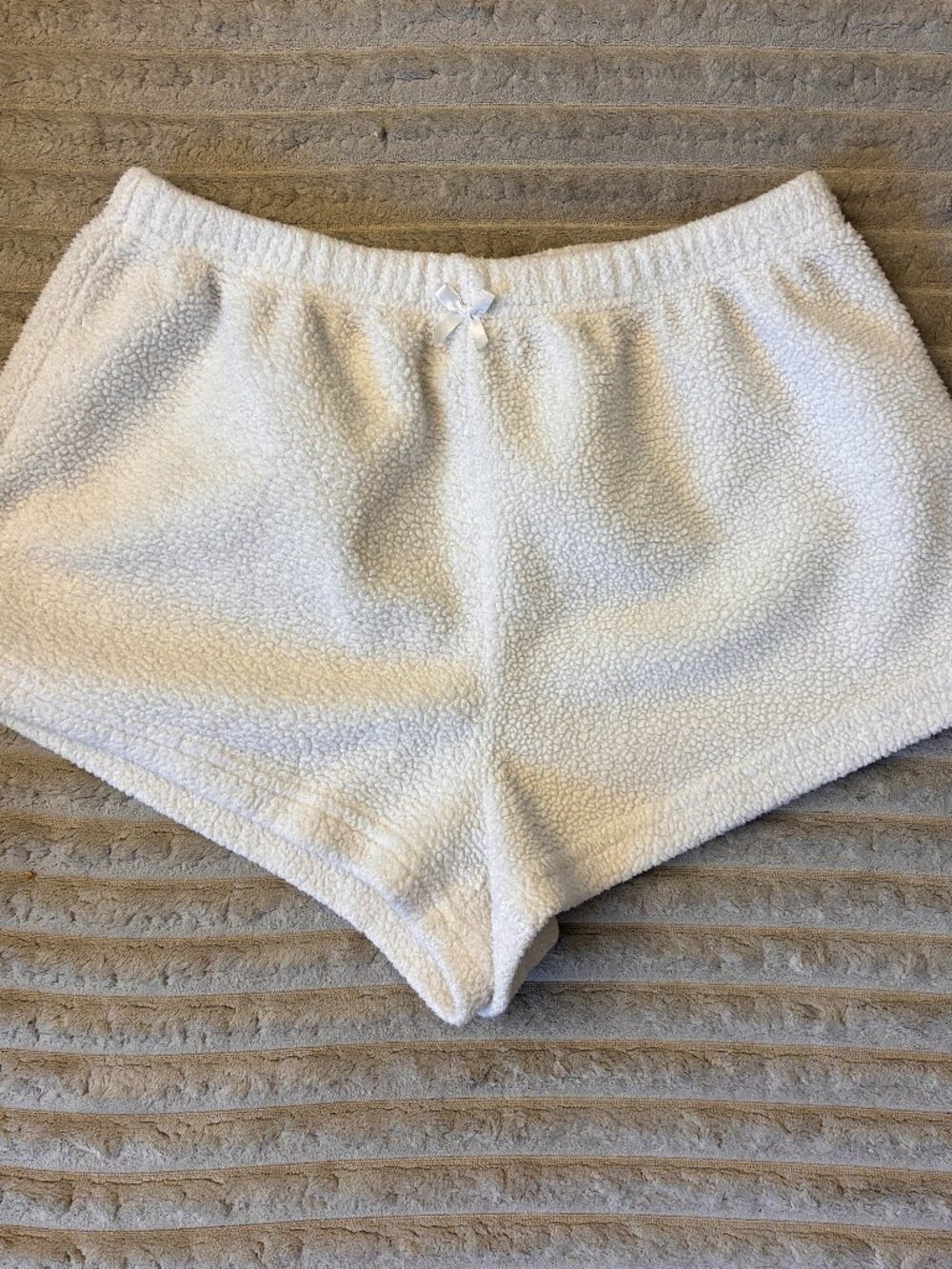 Five Below White Shorts with Bow Size M